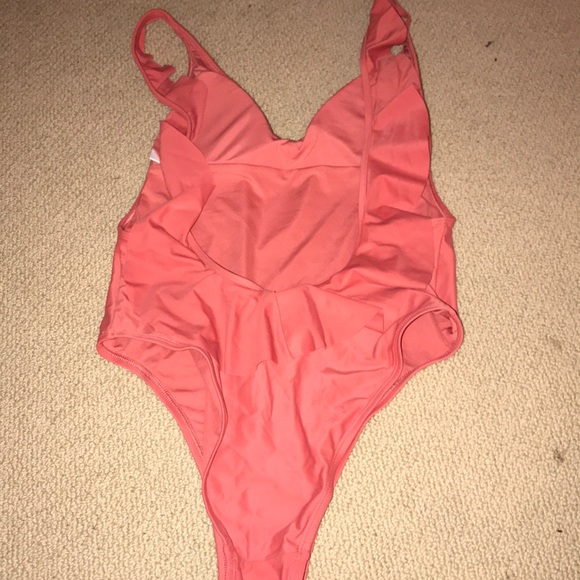 Ruffle cheeky one piece aerie - Picture 2 of 2